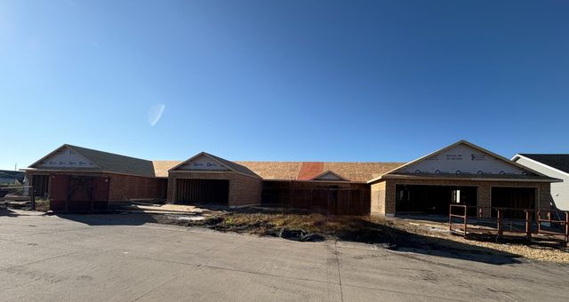 912 Katelyn Circle NE, Montgomery, MN 56069