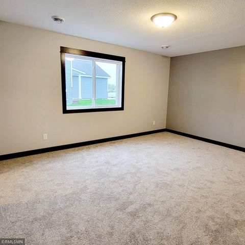 912 Katelyn Circle NE, Montgomery, MN 56069