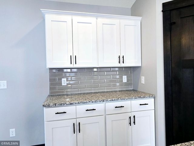 912 Katelyn Circle NE, Montgomery, MN 56069