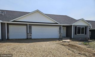 912 Katelyn Circle NE, Montgomery, MN 56069