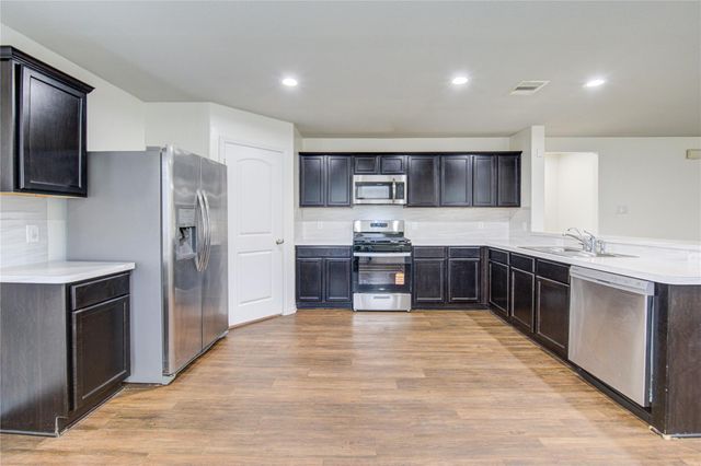 15467 Arce Rojo Street, Channelview, TX 77530