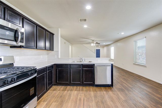 15467 Arce Rojo Street, Channelview, TX 77530