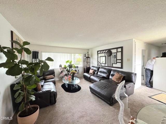 560 W Gonzales Road, Oxnard, CA 93030