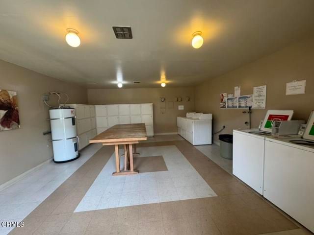 560 W Gonzales Road, Oxnard, CA 93030