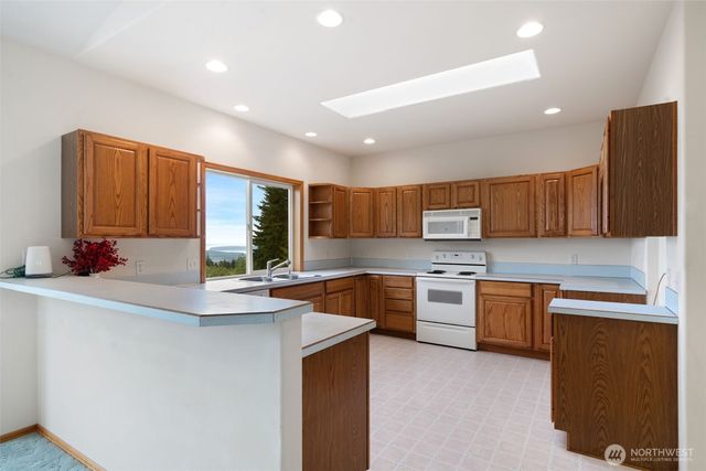 753 Old Logging Road, Sequim, WA 98382