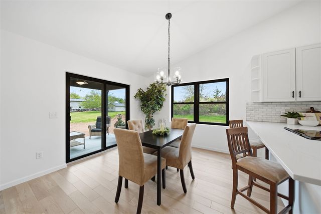 237 Ambler Drive, Brooklyn, MI 49230