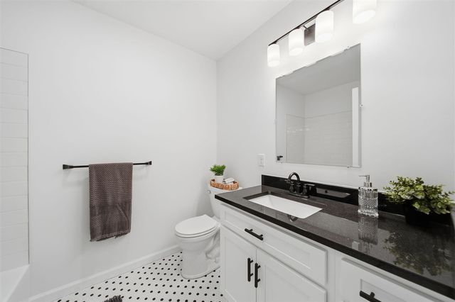 237 Ambler Drive, Brooklyn, MI 49230