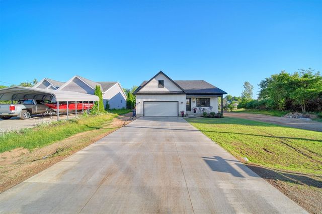 237 Ambler Drive, Brooklyn, MI 49230