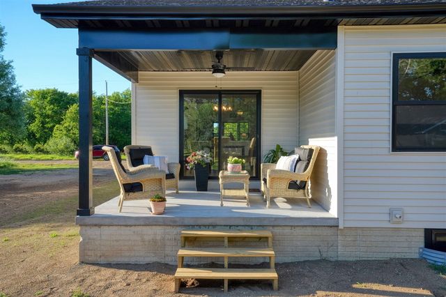 237 Ambler Drive, Brooklyn, MI 49230