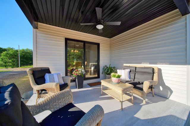 237 Ambler Drive, Brooklyn, MI 49230