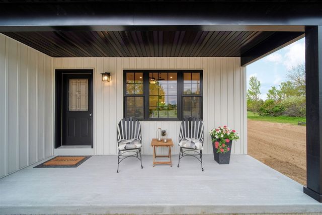 237 Ambler Drive, Brooklyn, MI 49230
