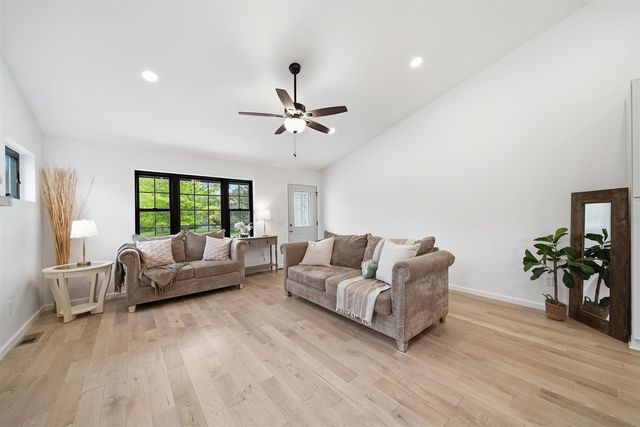 237 Ambler Drive, Brooklyn, MI 49230