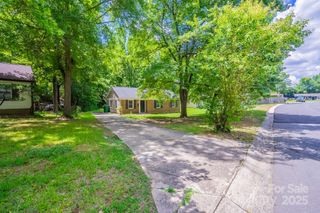 6622 Water Mill Court, Charlotte, NC 28215