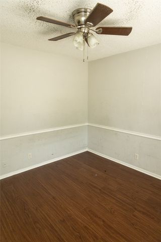 6919 W Cleburne Road, Fort Worth, TX 76133