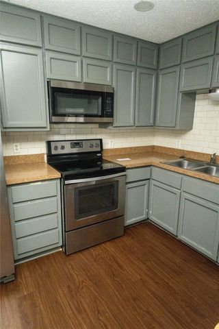 6919 W Cleburne Road, Fort Worth, TX 76133