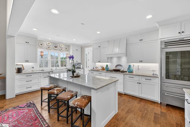 2062 Knighton Chapel Road, Fountain Inn, SC 29644