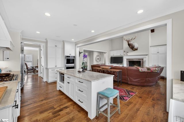 2062 Knighton Chapel Road, Fountain Inn, SC 29644