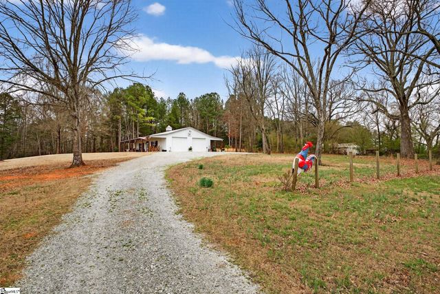 2062 Knighton Chapel Road, Fountain Inn, SC 29644
