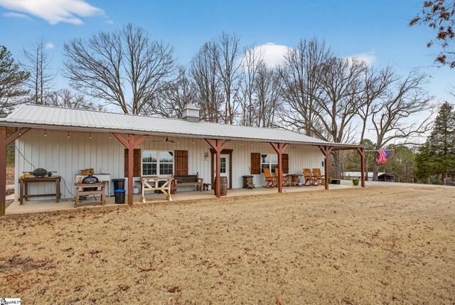 2062 Knighton Chapel Road, Fountain Inn, SC 29644