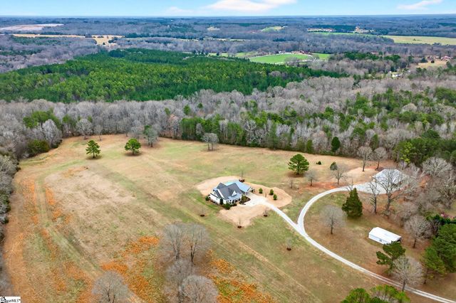 2062 Knighton Chapel Road, Fountain Inn, SC 29644