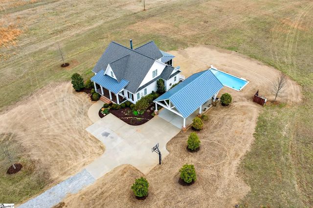 2062 Knighton Chapel Road, Fountain Inn, SC 29644