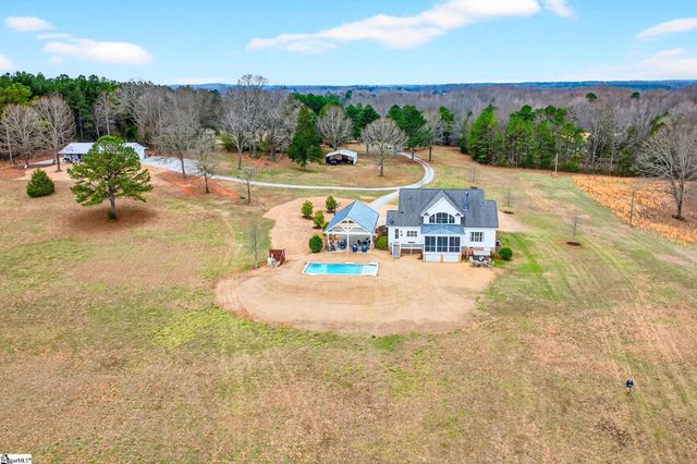 2062 Knighton Chapel Road, Fountain Inn, SC 29644