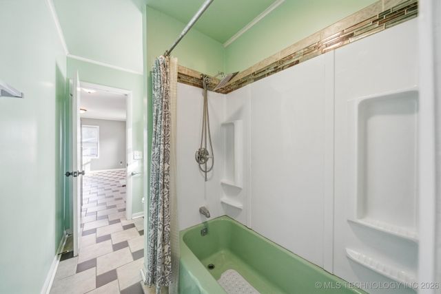 1311 S College Avenue, Tulsa, OK 74104