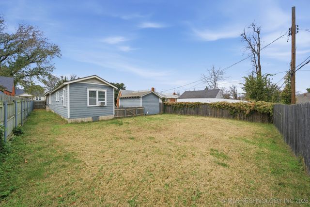 1311 S College Avenue, Tulsa, OK 74104