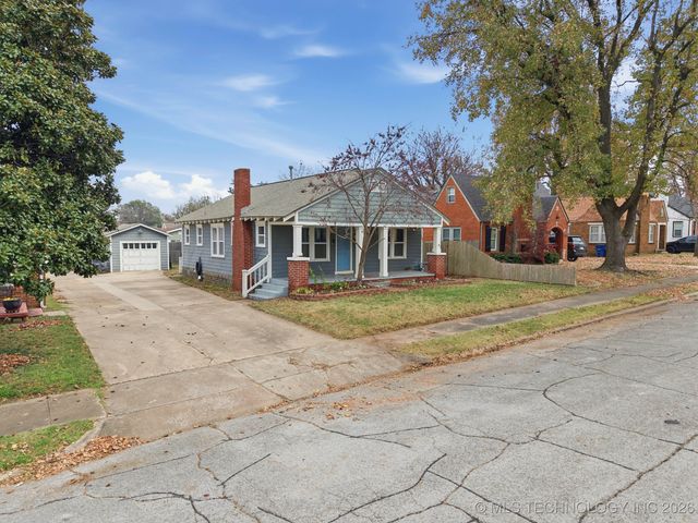 1311 S College Avenue, Tulsa, OK 74104