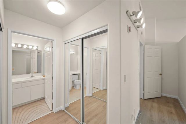 18347 Saticoy Street 37, Reseda, CA 91335