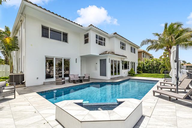 4921 NE 28TH Avenue, Lighthouse Point, FL 33064