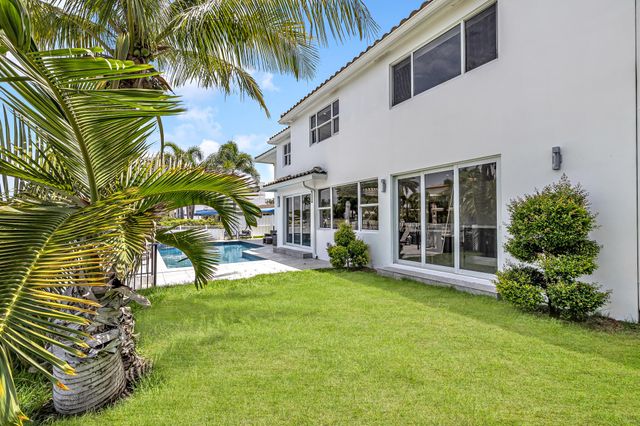 4921 NE 28TH Avenue, Lighthouse Point, FL 33064