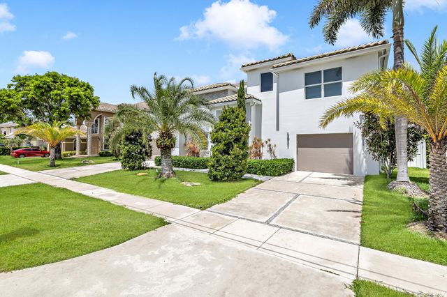 4921 NE 28TH Avenue, Lighthouse Point, FL 33064