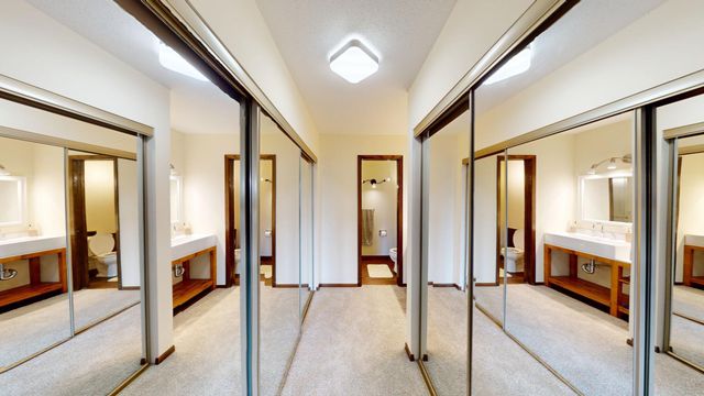 4710 58th Avenue N 301, Crystal, MN 55429