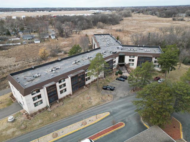 4710 58th Avenue N 301, Crystal, MN 55429