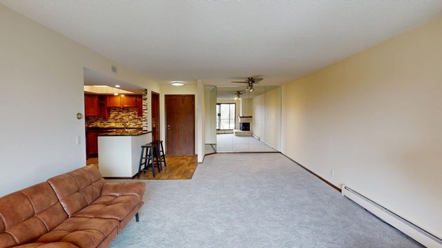 4710 58th Avenue N 301, Crystal, MN 55429