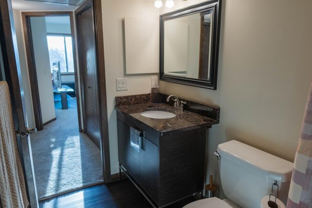 4710 58th Avenue N 301, Crystal, MN 55429