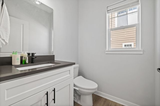 9150 Spring Crest Lane, West Des Moines, IA 50266