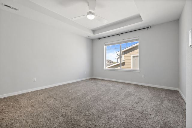 9150 Spring Crest Lane, West Des Moines, IA 50266