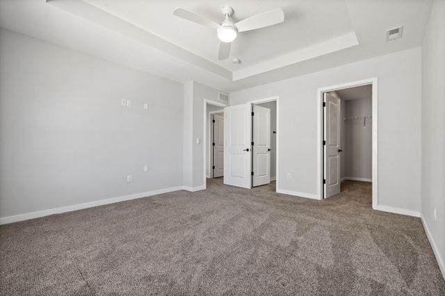 9150 Spring Crest Lane, West Des Moines, IA 50266