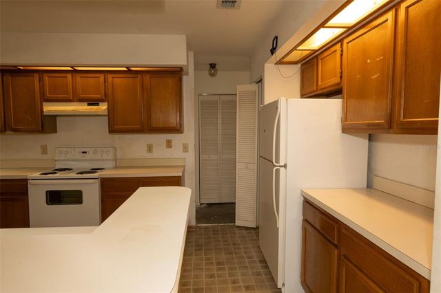 13218 PARKHURST COURT, Riverview, FL 33569