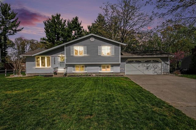 4948 Stony Creek Avenue, Comstock Park, MI 49321