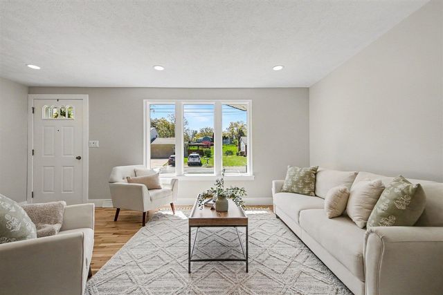 4948 Stony Creek Avenue, Comstock Park, MI 49321