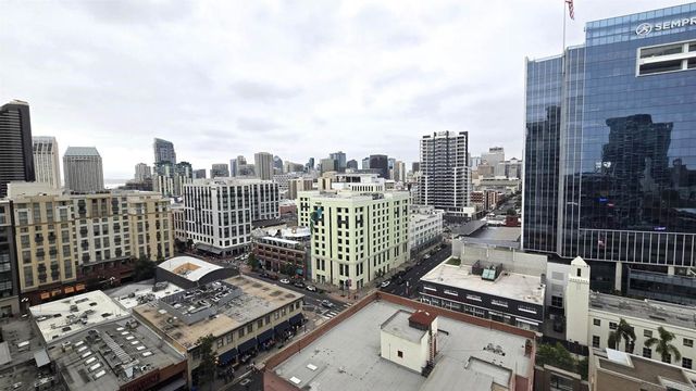 325 7th Ave 1301, San Diego, CA 92101