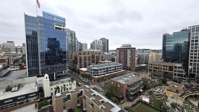 325 7th Ave 1301, San Diego, CA 92101