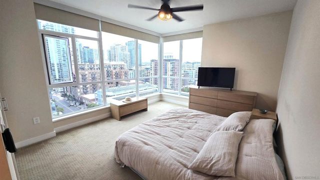 325 7th Ave 1301, San Diego, CA 92101