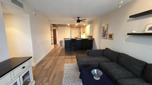 325 7th Ave 1301, San Diego, CA 92101
