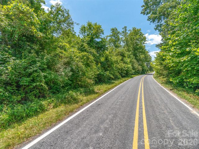 99999 Sprouse Town Road, Weaverville, NC 28787