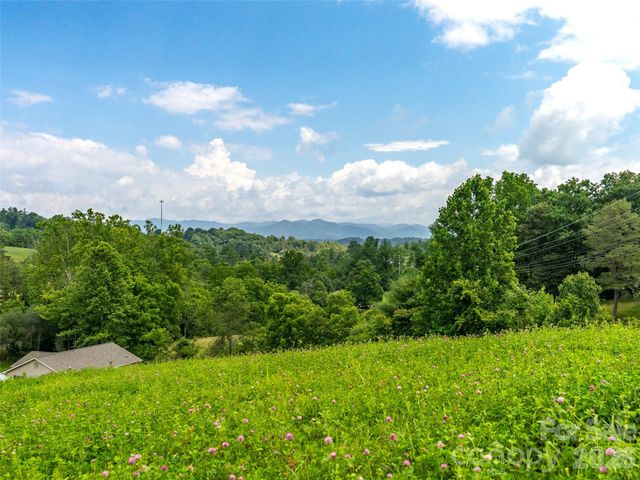 99999 Sprouse Town Road, Weaverville, NC 28787