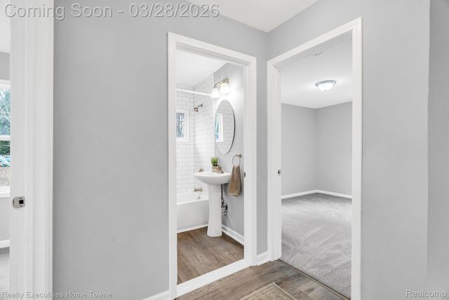 3981 Pine Grove Avenue, Fort Gratiot Charter Township, MI 48059